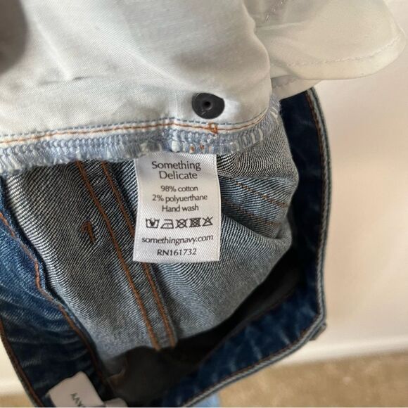 NWT Something Navy High Waisted Straight Leg Blue Jeans Size 0 - Picture 8 of 8